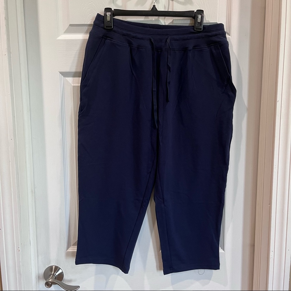 Cotton Capri pants with pockets